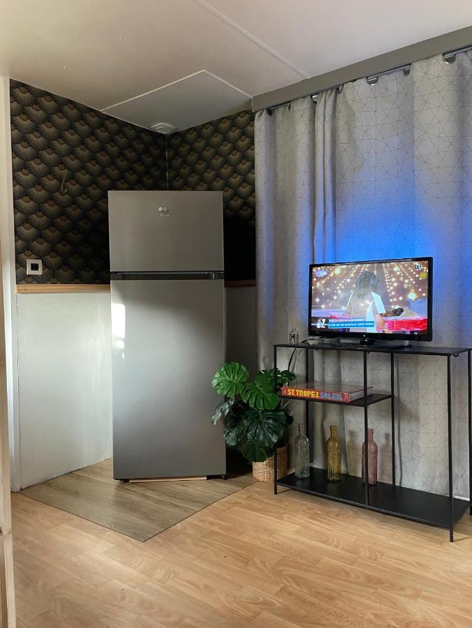 Camping Oasis Village Puget-sur Argens Bagian luar foto